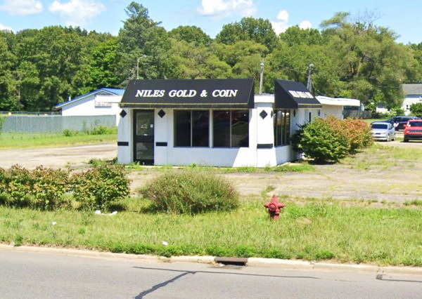 A&W Restaurant - Niles - 2645 S 11Th St (newer photo)